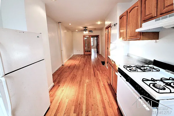 Rented by Ideal Properties Group | media 4