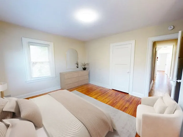137 Crestview Rd — Photo 2