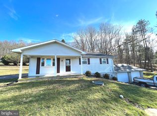 9006 Maple Grove Rd, Abbottstown, PA 17301