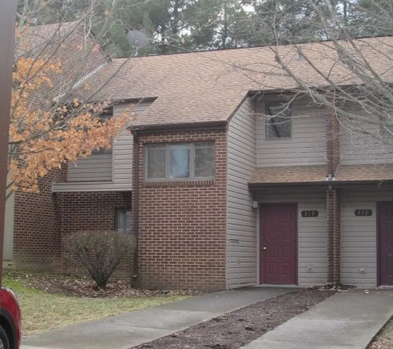 319 Shenandoah Cir