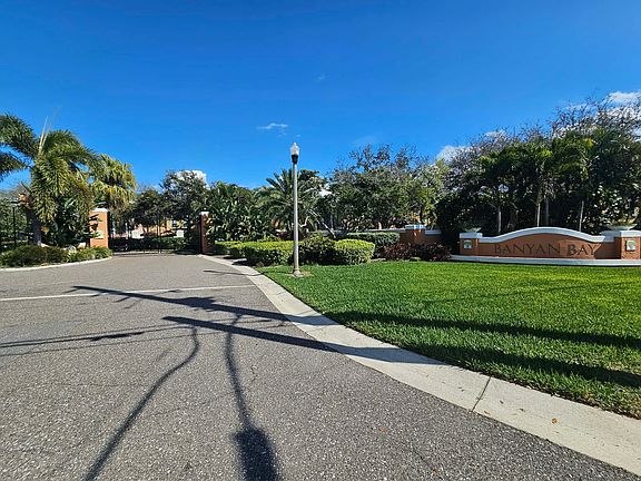 2nd image of 120 Banyan Bay Dr