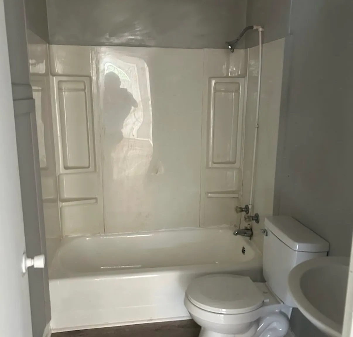 2 bed, 768 sqft, $1,100 — Photo 2