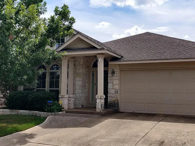 309 Riverine Way — Photo 2