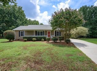 107 Henning Ct, Simpsonville, SC 29681