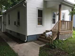 309 W Dewitt St, Pana, IL 62557