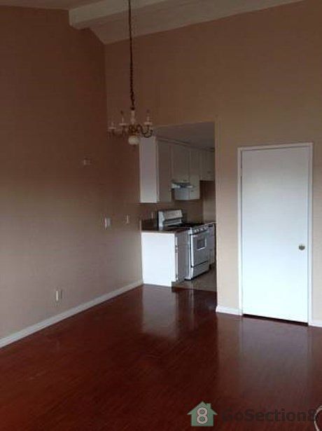 2nd image of 822 Saint Louis Ave APT 7