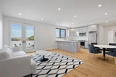 492 Kings Highway, #5R