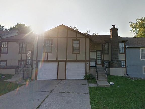 3rd image of 10902 McKinley Ave