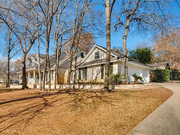 2nd image of 3537 Four Trees Dr