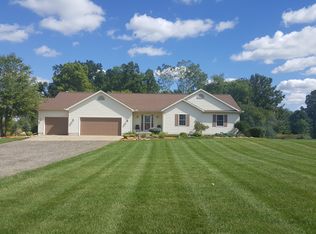 3597 Smithville Rd, Eaton Rapids, MI 48827