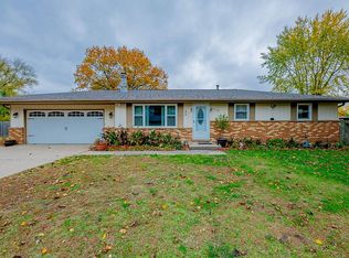 13138 Cedar St, Manito, IL 61546