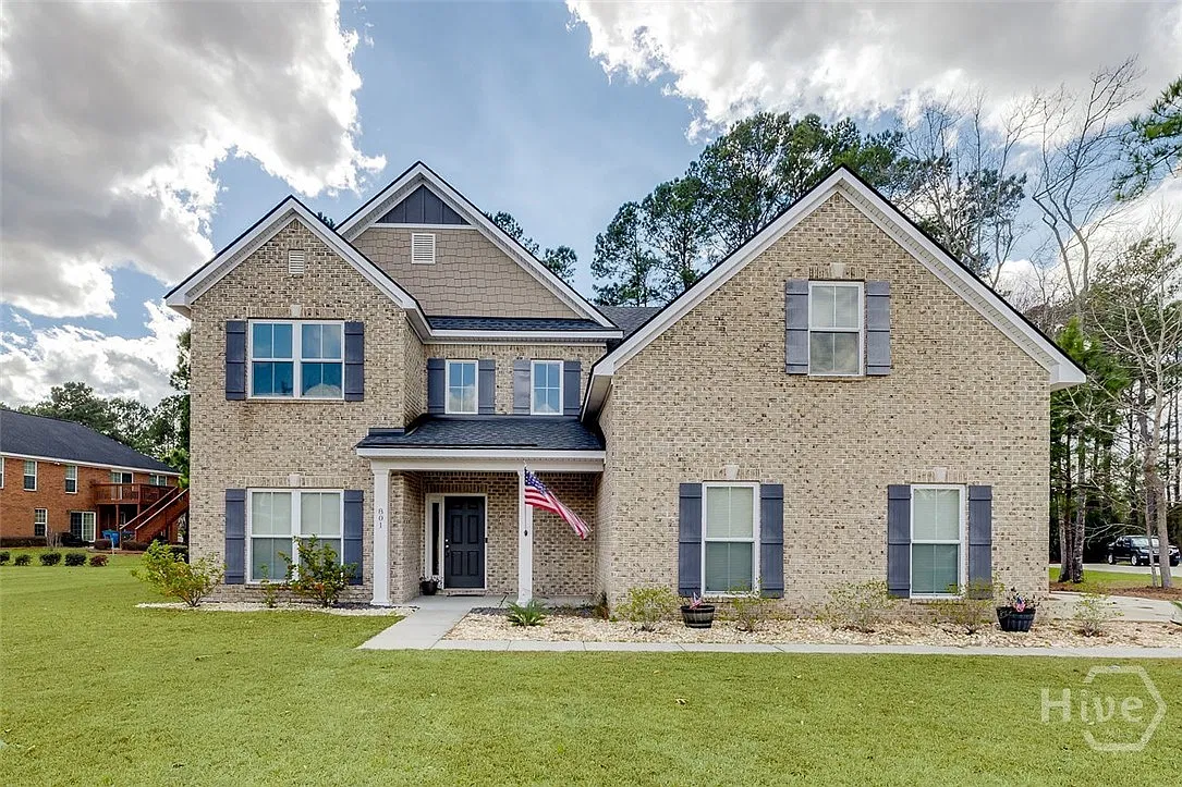 4 bed, 3.5 bath, 3002 sqft, $3,000 — Photo 1