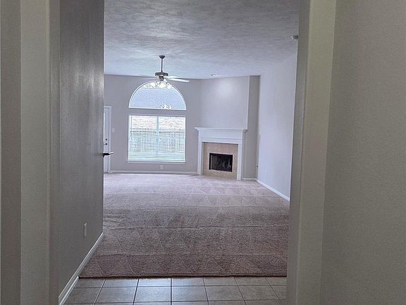 4th image of 2203 Winchester Lk