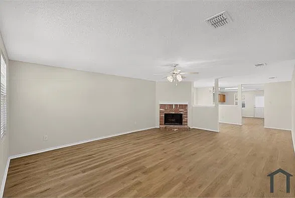 3 bed, 1868 sqft, $2,650 — Photo 4