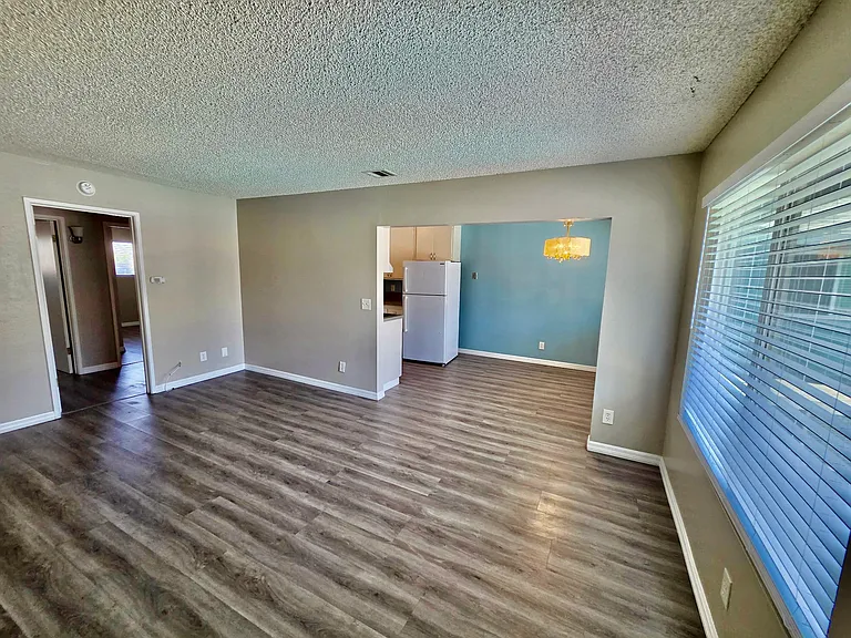 3060 Canyon Crest Dr #11 — Photo 15