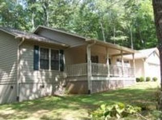 128 Indian Trl, Franklin, NC 28734
