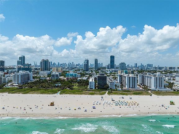2nd image of 301 Ocean Dr APT 302