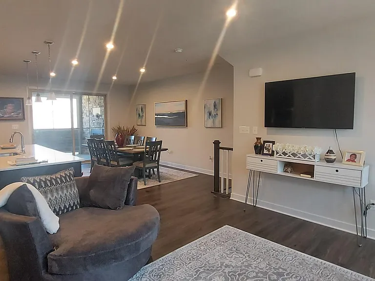 3611 Flatwoods Dr — Photo 8
