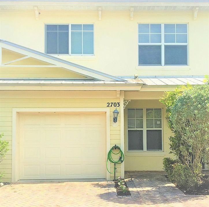 1st image of 2703 Creekside Dr