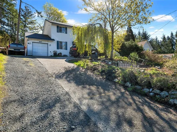 2547 Davidson Rd, Shawnigan Lake, BC V0R 2W2