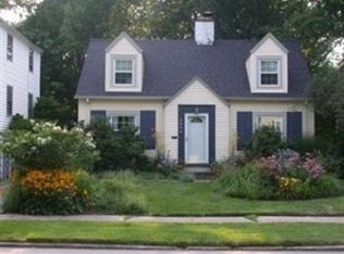 2046 Staunton Rd, Cleveland Heights, OH 44118