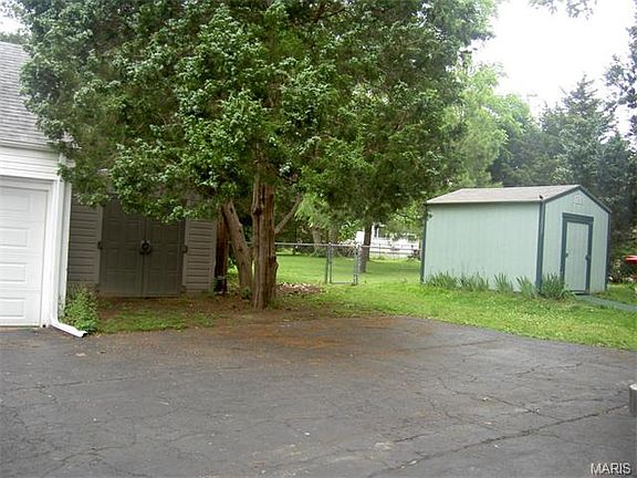 2nd image of 9720 Trinadad Ln