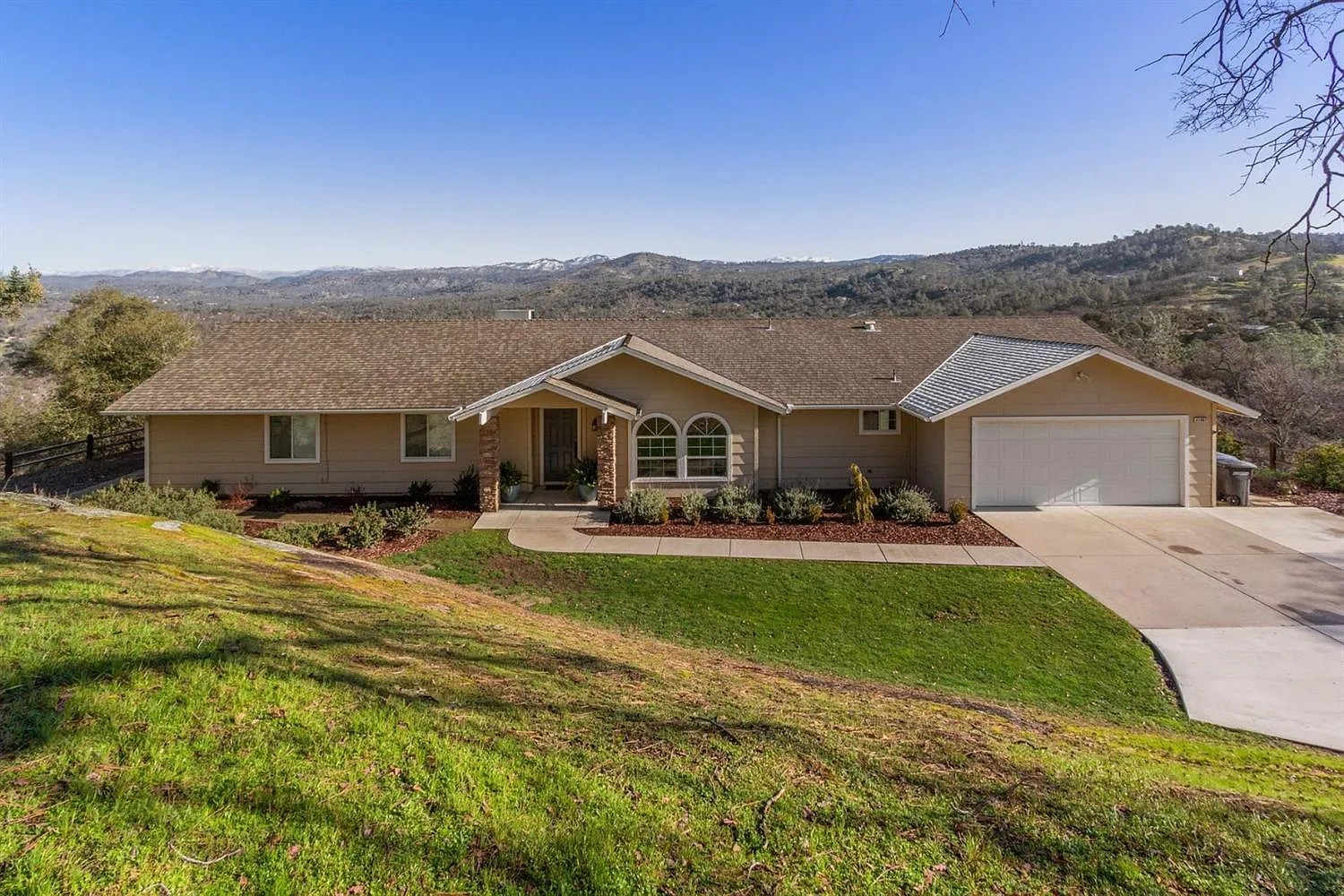 41867 Starlight Ct photo 1