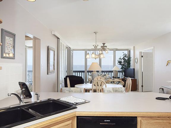 4th image of 15002 Windward Dr Unit 704