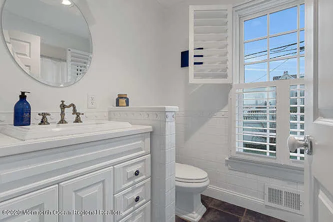 1081 Barnegat Ln — Photo 18