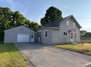 329 Rowlee Rd, Fulton, NY 13069