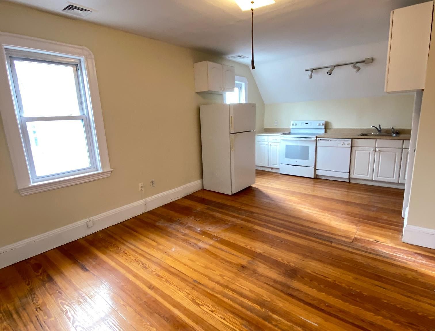 22 Holyoke Rd 2, Somerville, MA 02144 Zillow