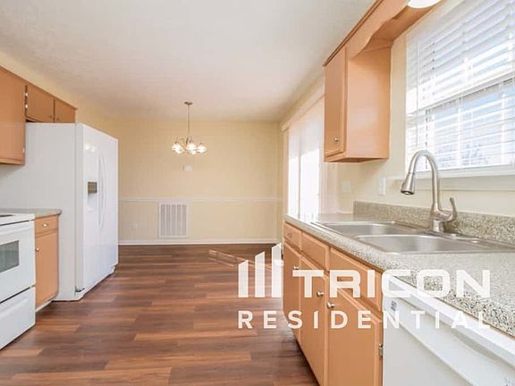 4th image of 505 Dunhill Ct