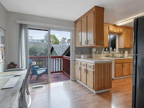 4th image of 6969 Wallace Street