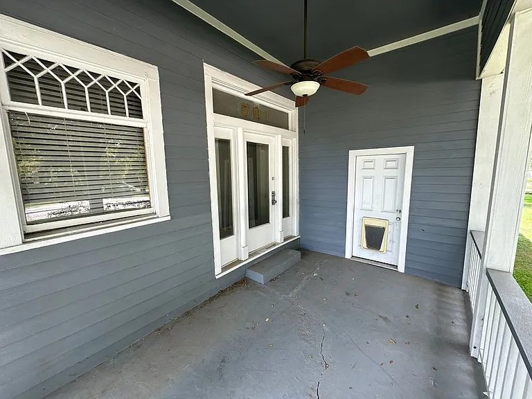 501 N Virginia St — Photo 4