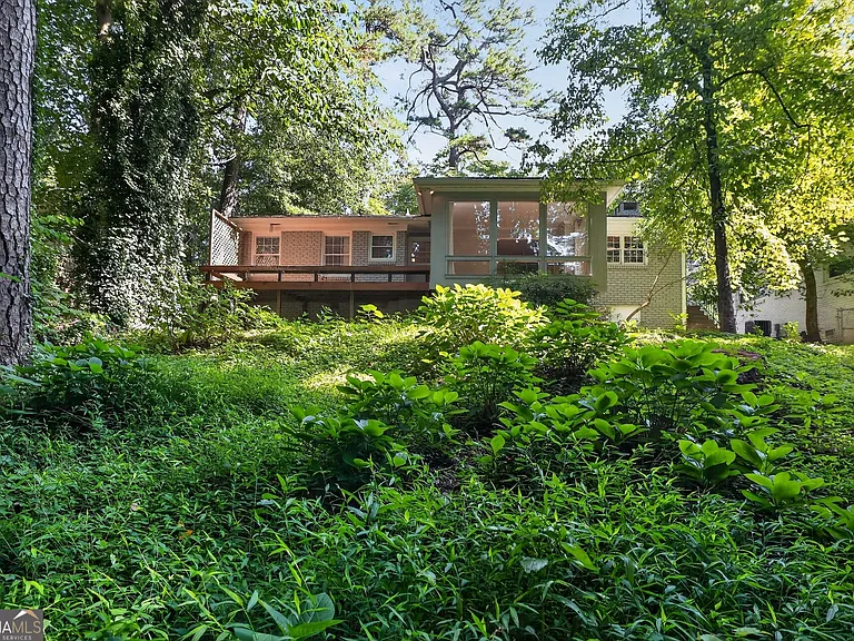 807 Cardova Dr NE — Photo 24