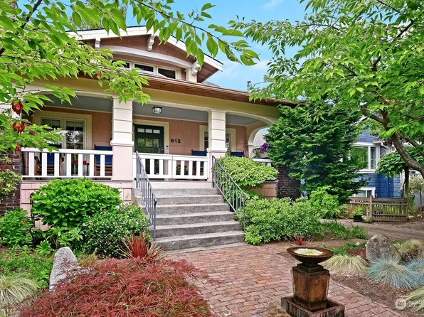 612 N 47th Street, Seattle, WA 98103