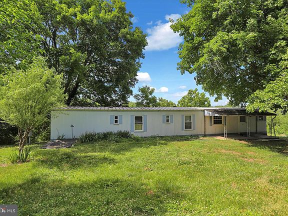 2nd image of 746 River Rd