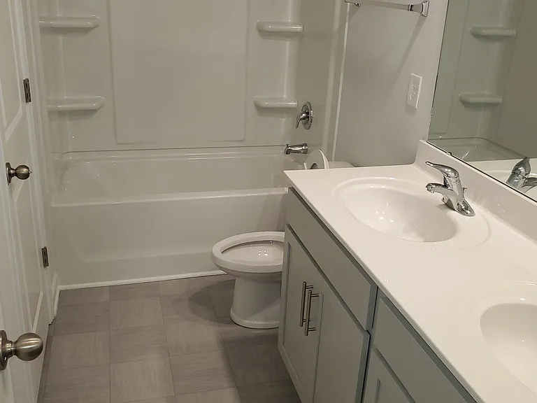 301 Royce Dr — Photo 14