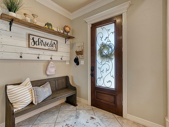 5th image of 1000 Charlotte Ln