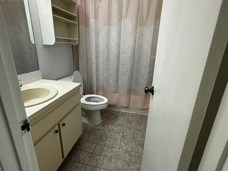 175 Yorktowne Dr #10 — Photo 15