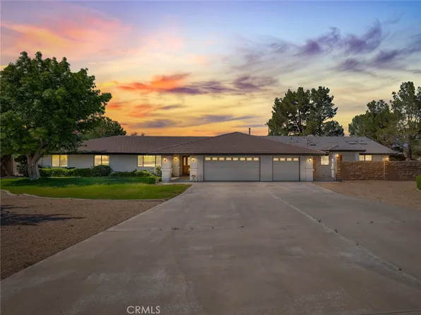 16450 Tao Rd, Apple Valley, CA 92307