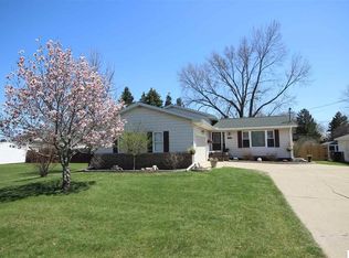 323 Seneca Dr, Jackson, MI