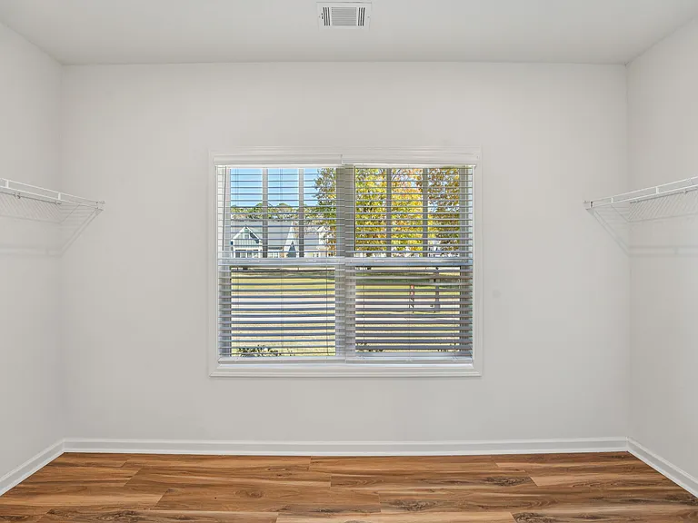 Quinn Residences at Dorchester Place — Photo 201
