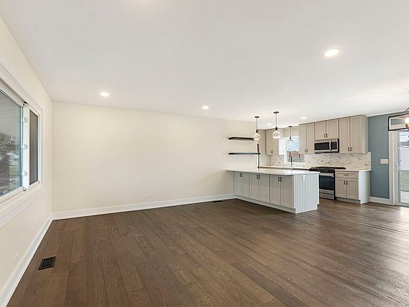 2nd image of 1910 Ashley Rd