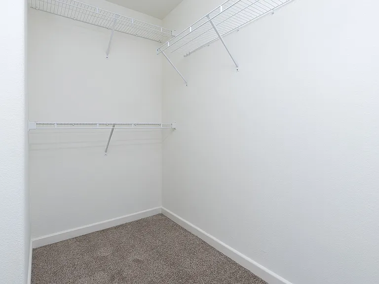 La Verne Village Luxury Apartment Homes — Photo 25