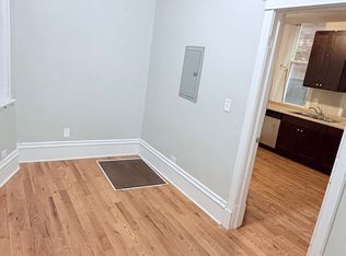 2104 S Washtenaw Ave APT 3R, Chicago, IL 60608