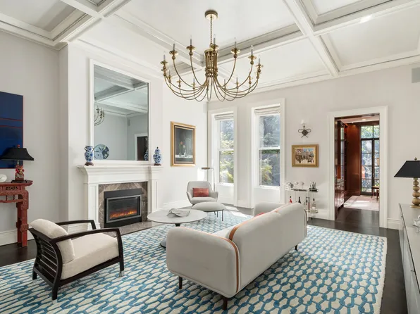 44 West 90th Street image 2 of 23