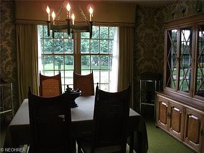 5th image of 176 Tanglewood Trl