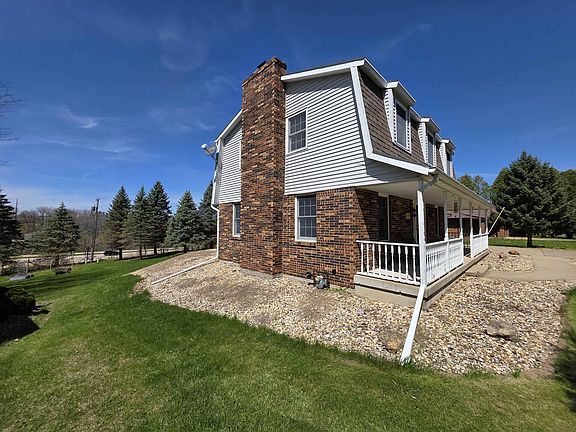 4th image of 2929 Brueck Rd