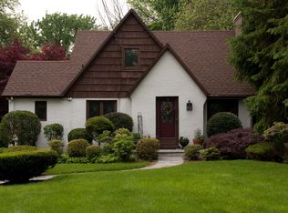 382 Jones Hill Rd, West Haven, CT 06516
